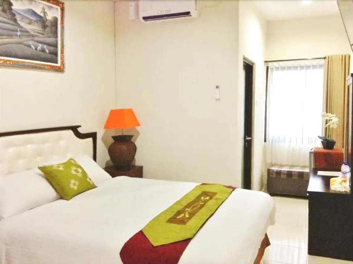 Tuban Torres Accommodation Kuta Lombok Exteriör bild
